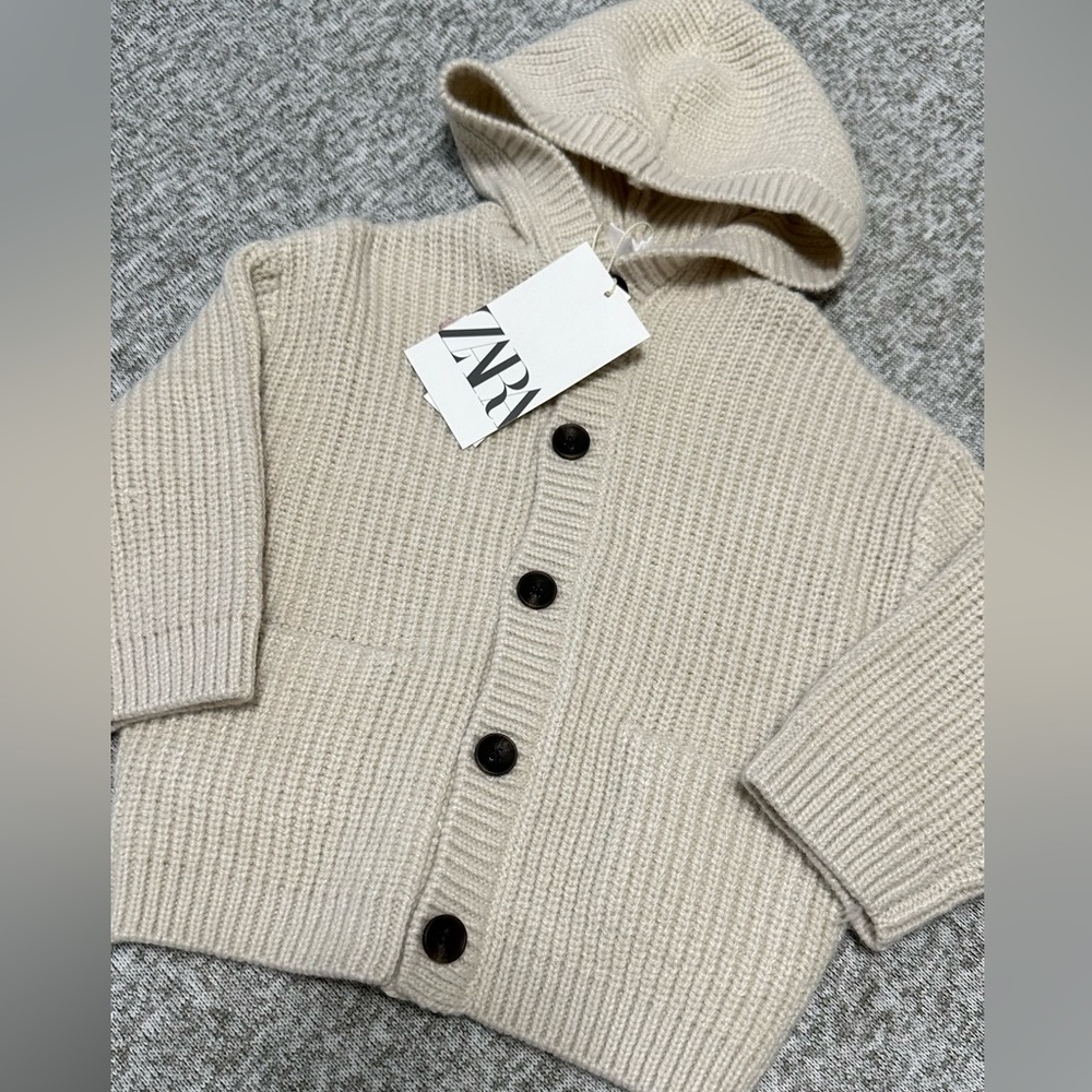 Ivory Zara Button Up Hoodie Sweater Size 6-9 months
